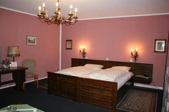 רמשייד Hotel Berliner Hof מראה חיצוני תמונה